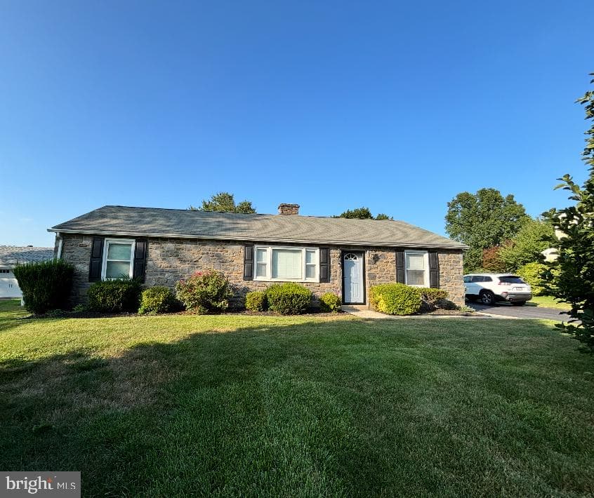 1813 Clinton Road, West Norriton