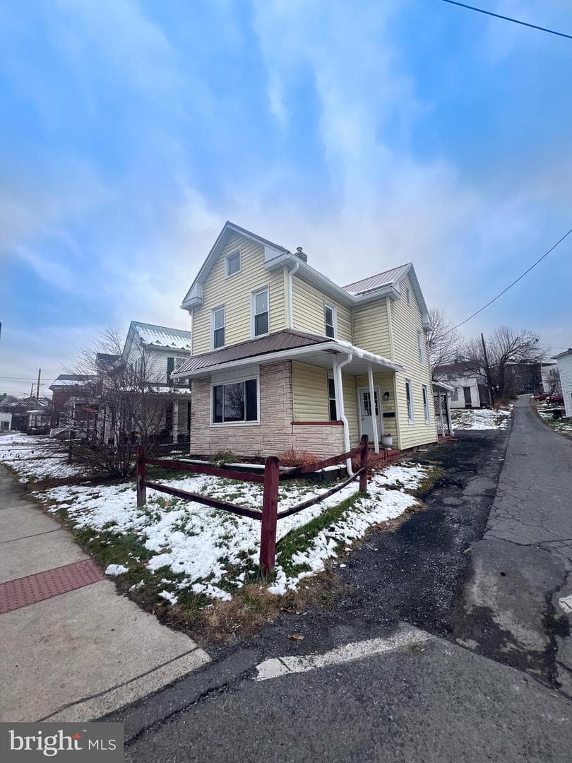 119 S Walnut Street photo 1