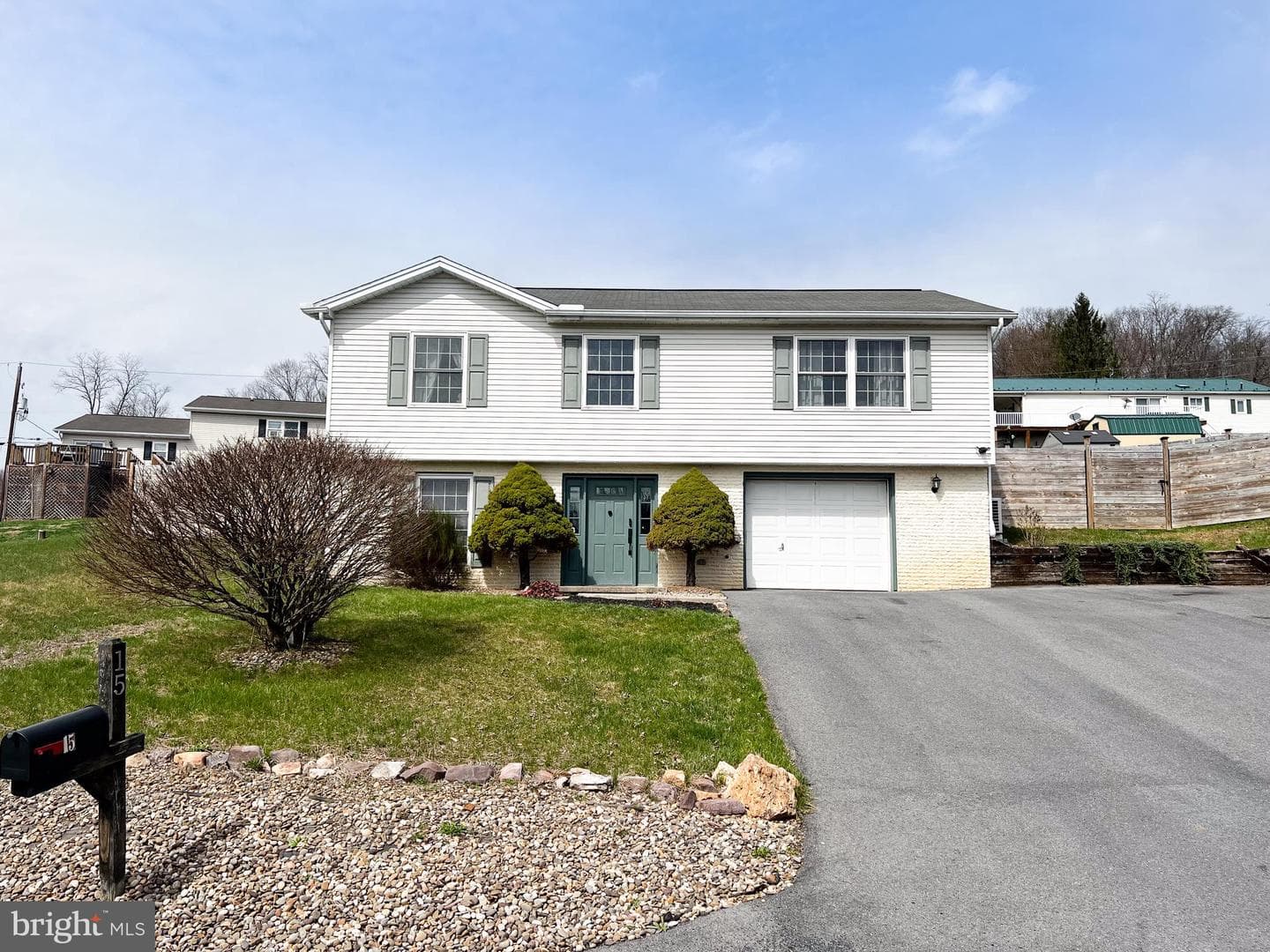15 Birch Drive