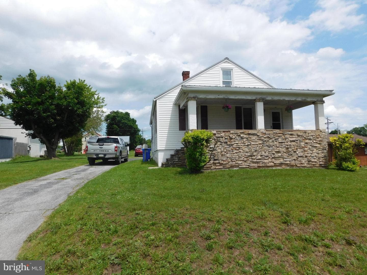 215 Greenwood Avenue photo 1