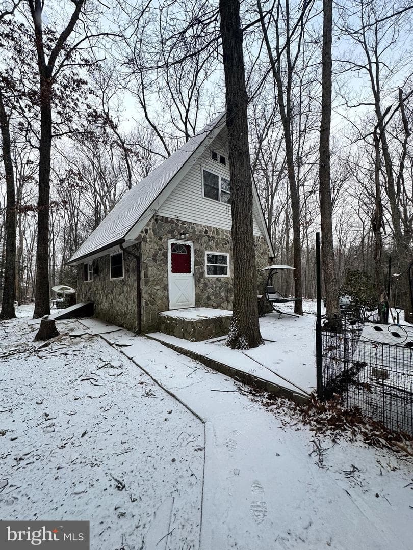 135 Bernadine Road photo 1