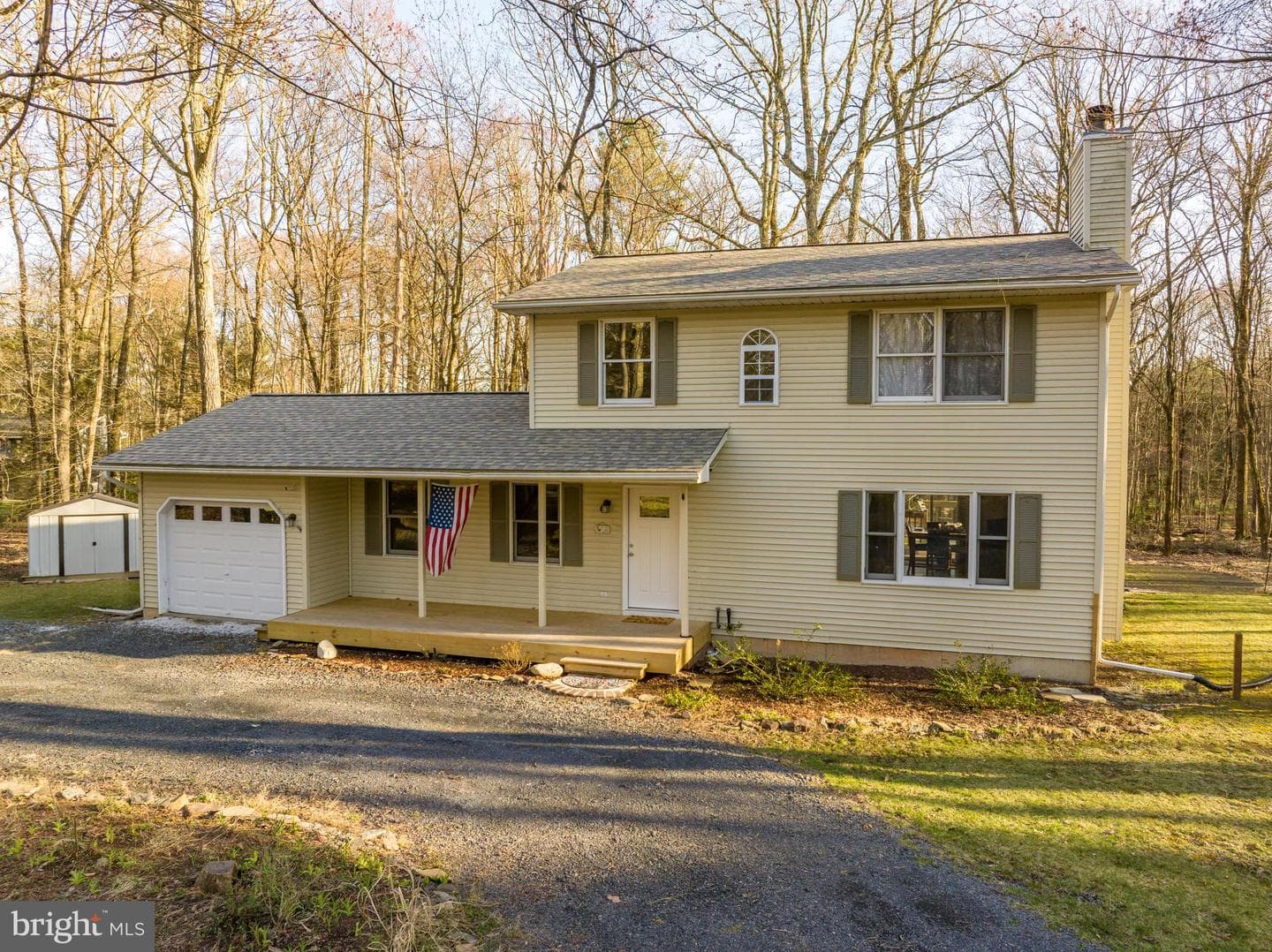 219 Robins Court photo 1