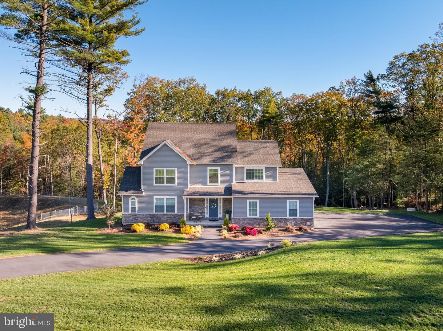 131 Chinaberry Way photo 1