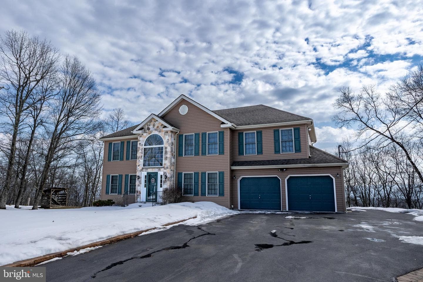 337 Clicko Lane photo 1