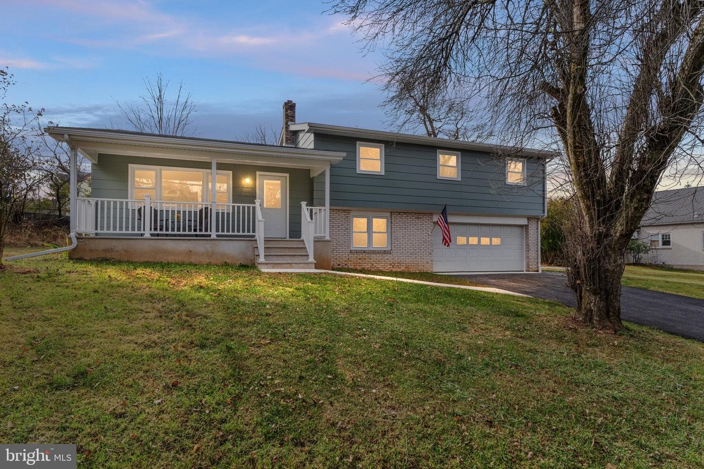 1444 E University Avenue photo 1