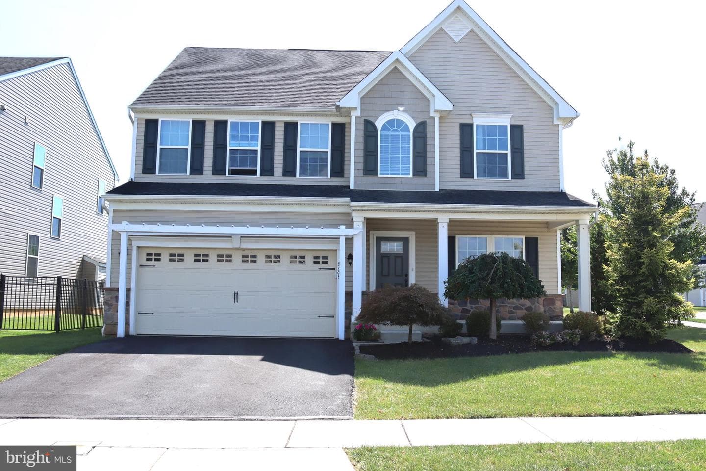 4788 Dealtrey Drive photo 1