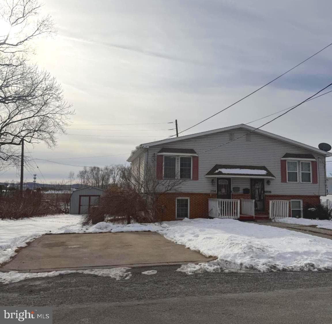 2734 Columbia Street photo 1