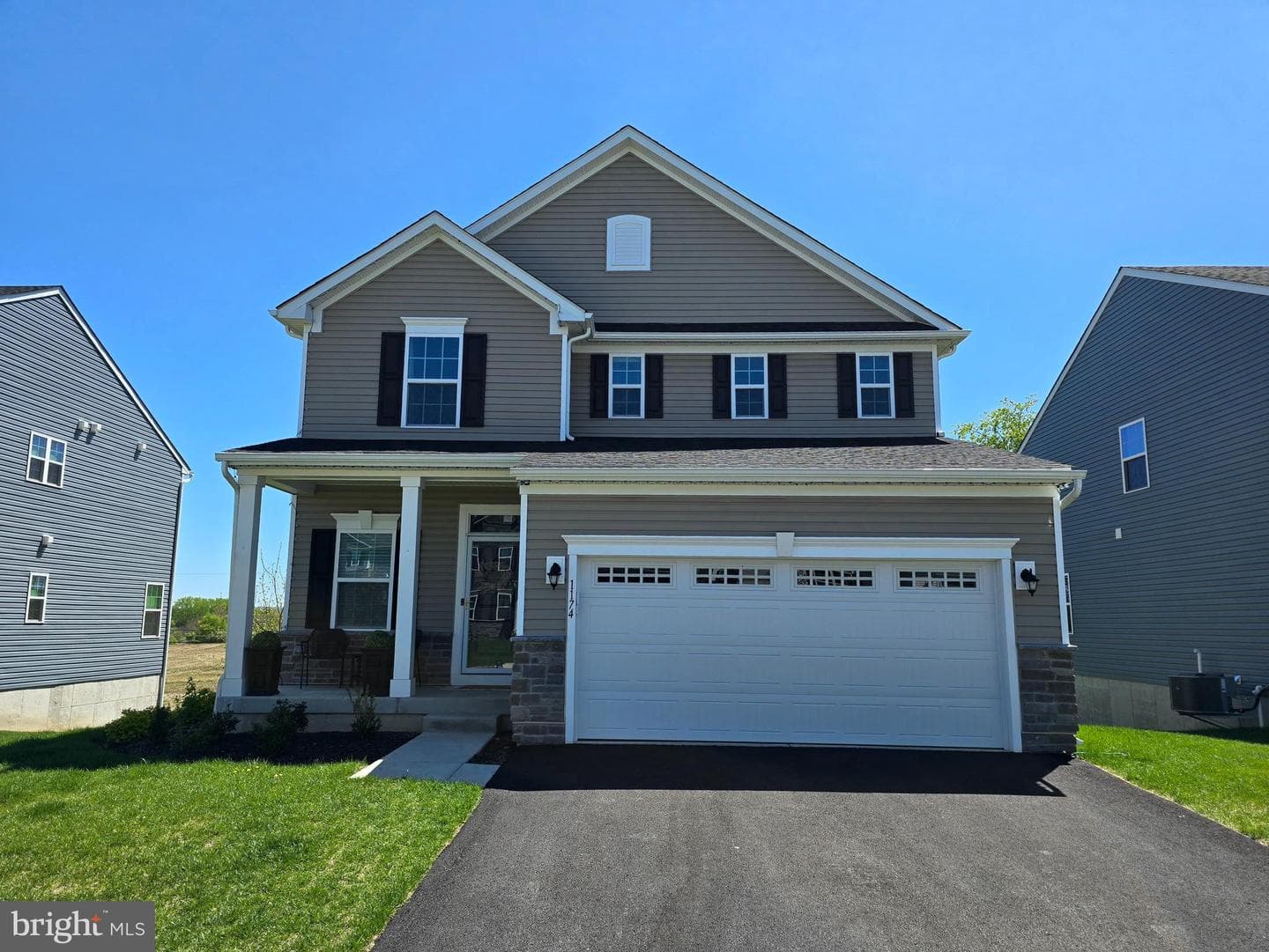 1174 Woodmont Lane