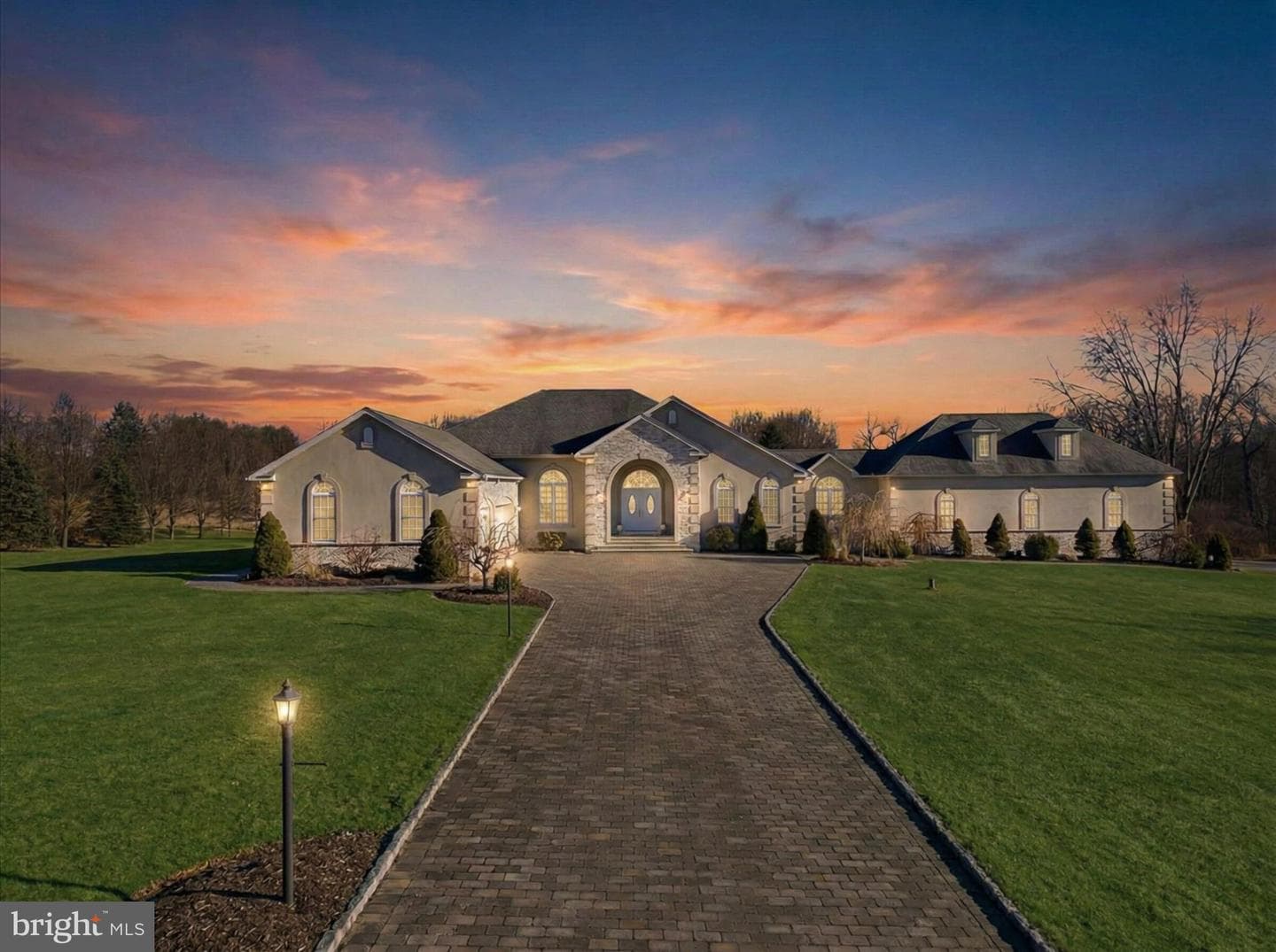 901 Meyer Road photo 1