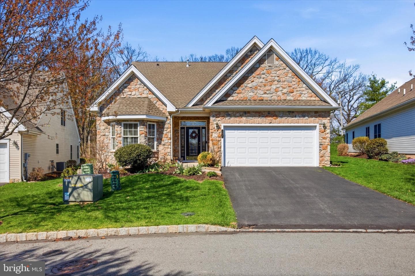 158 Glenmoor Circle N