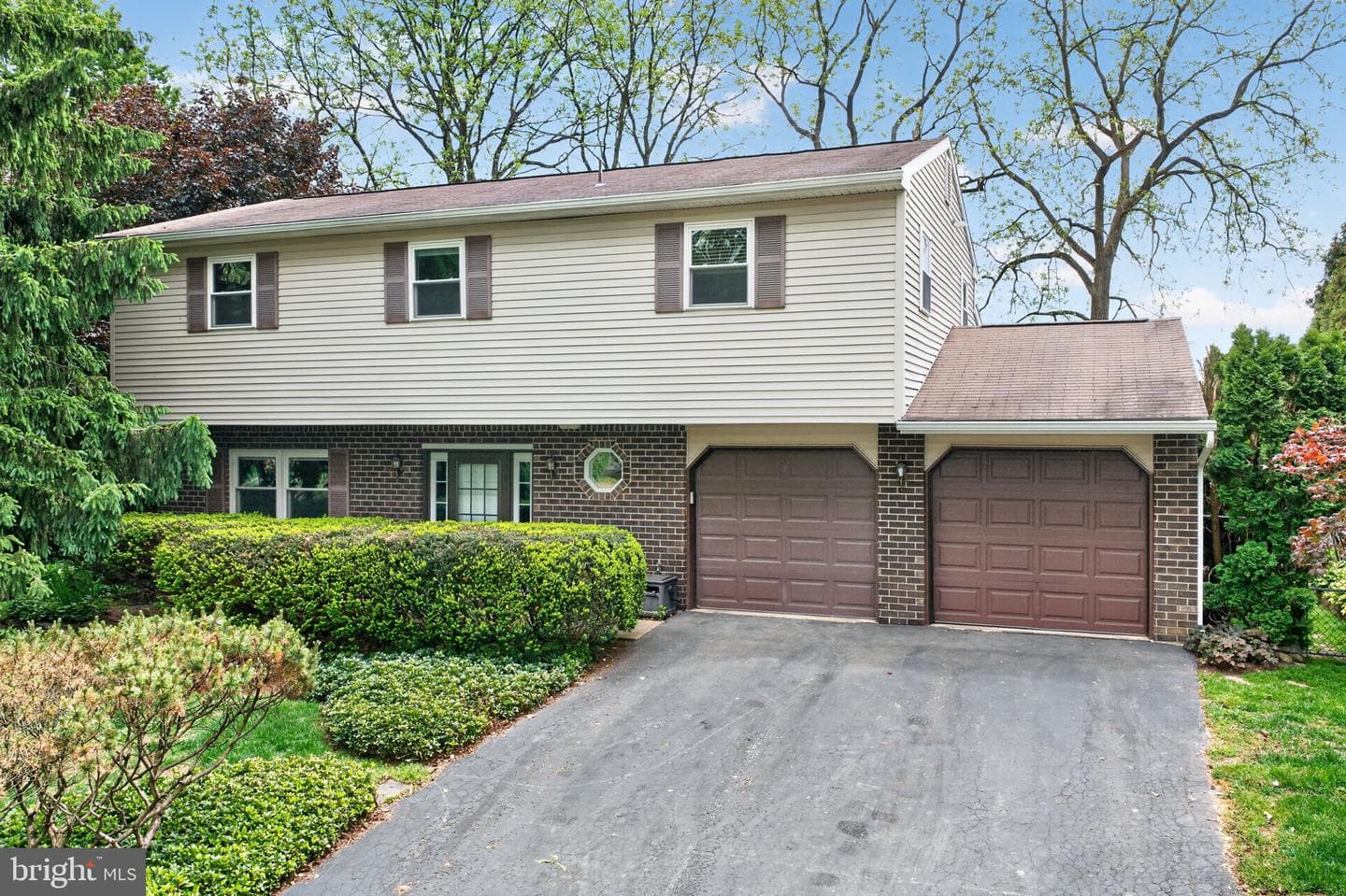 1189 Bluestone Drive