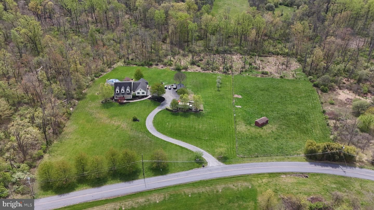 725 Buttermilk Road photo 1