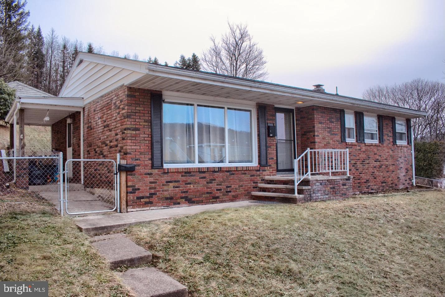 924 Hemlock Street