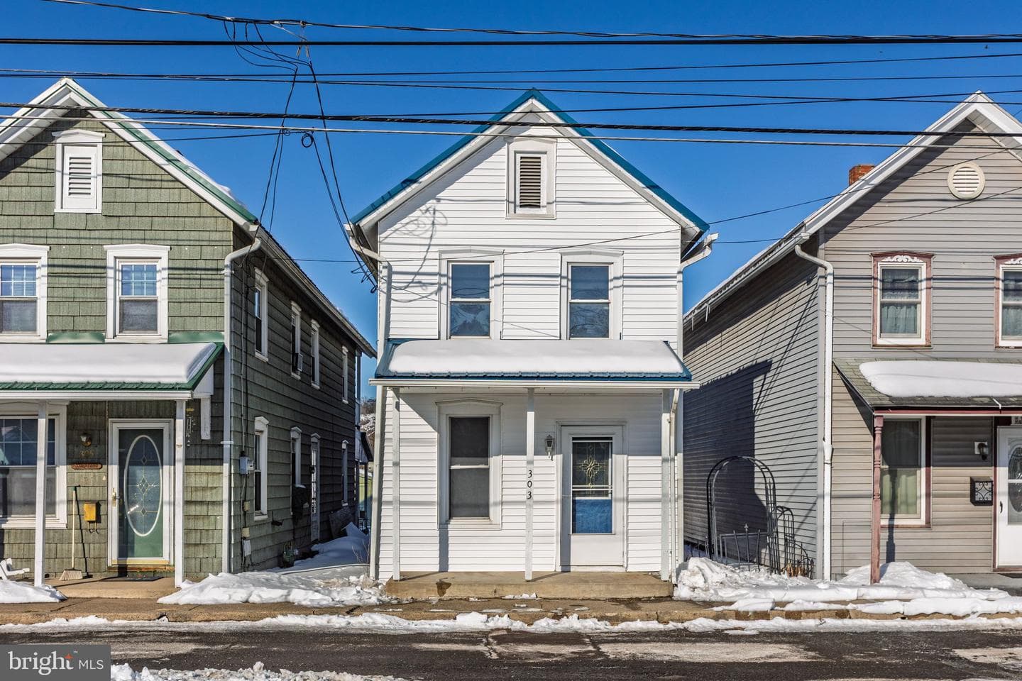 303 S River Avenue photo 1