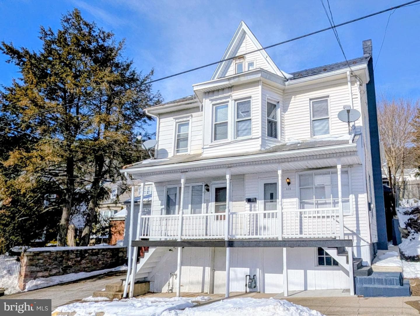 423 E Dewart Street, Shamokin