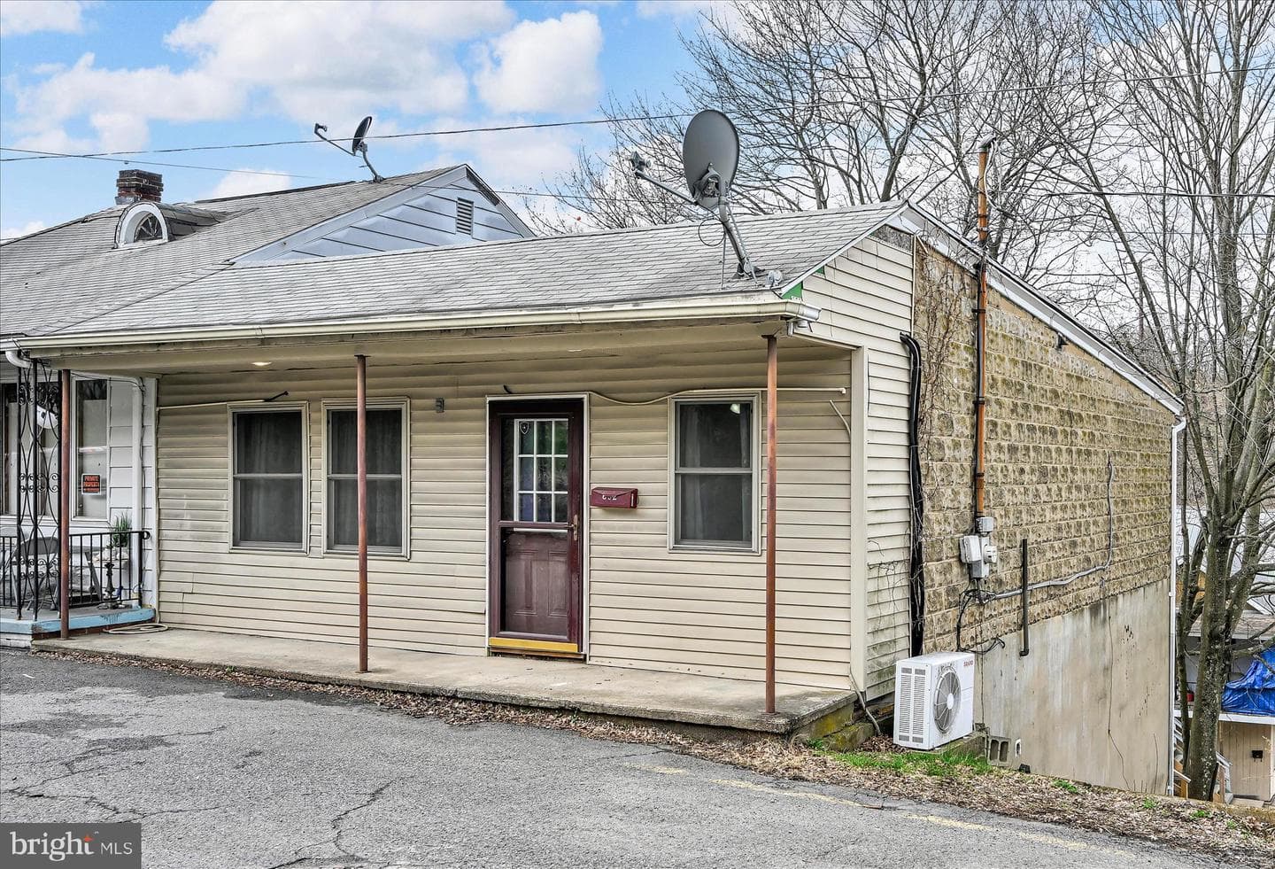 602 Hillside Avenue