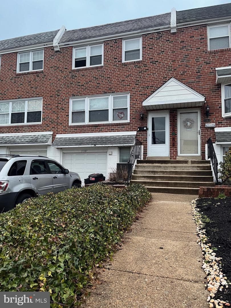 3307 Kayford Circle photo 1