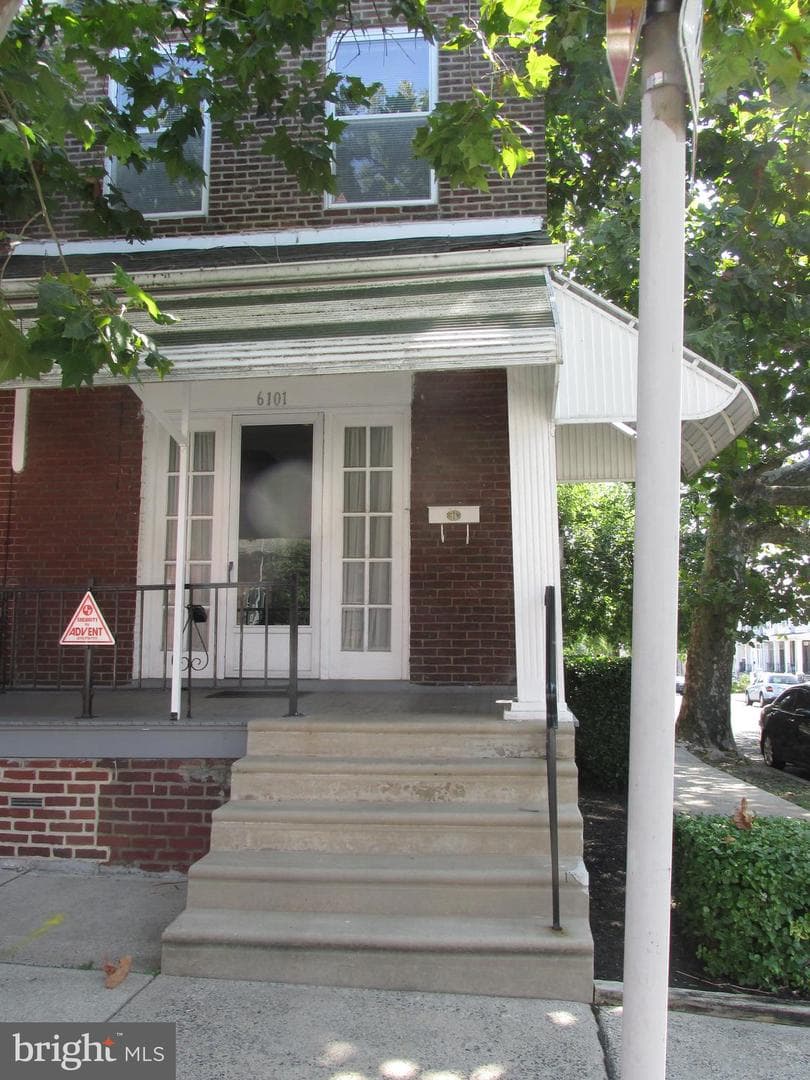 6101 Colgate Street photo 1