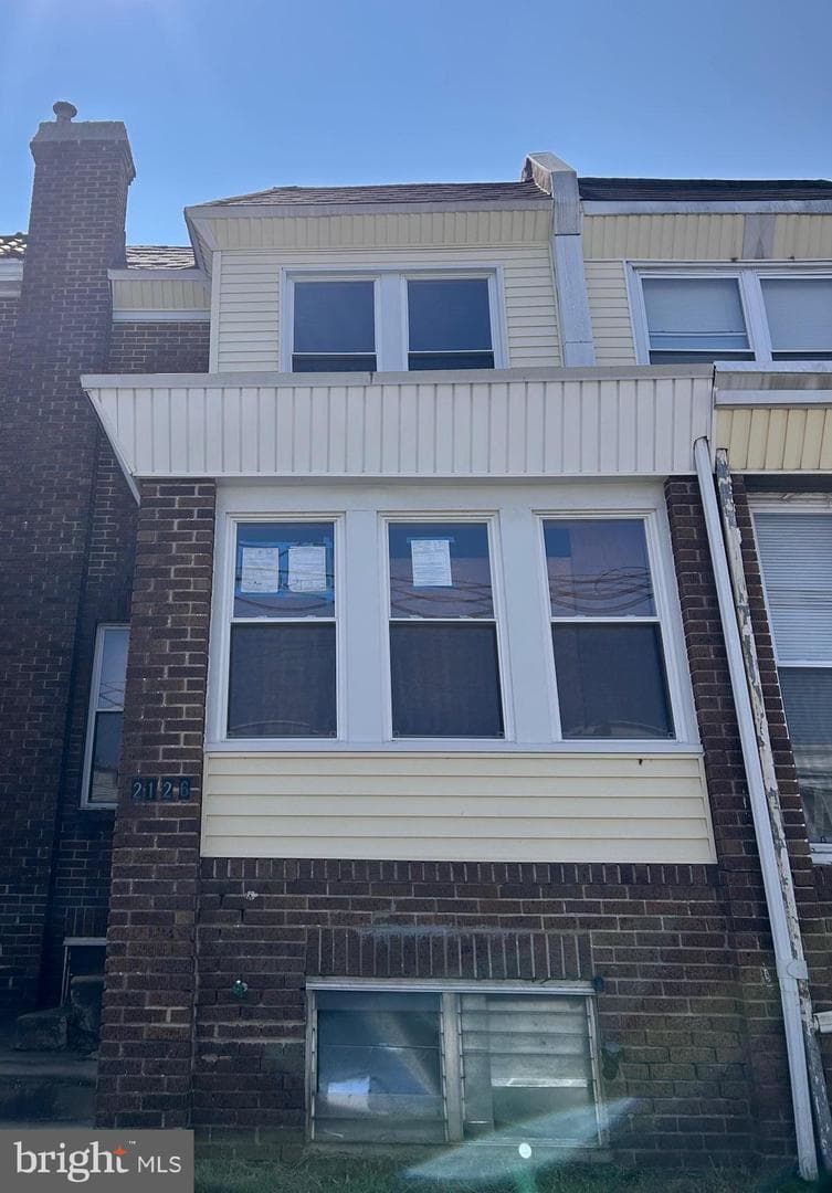 2126 Stenton Avenue photo 1