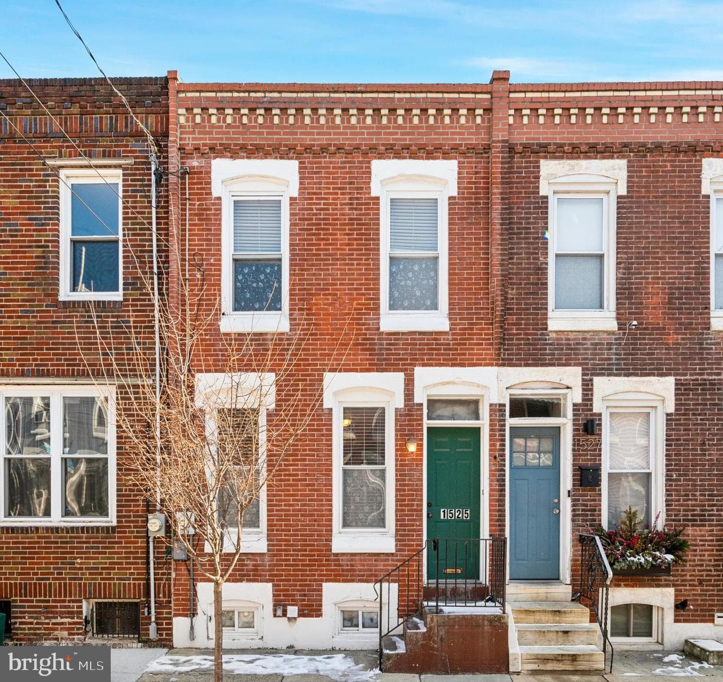 1525 S Garnet Street photo 1