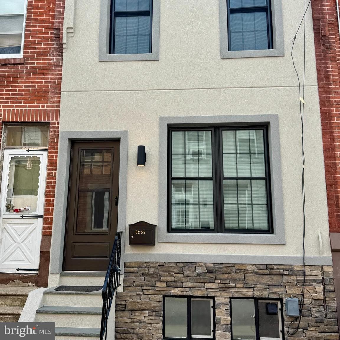 3255 Miller Street photo 1