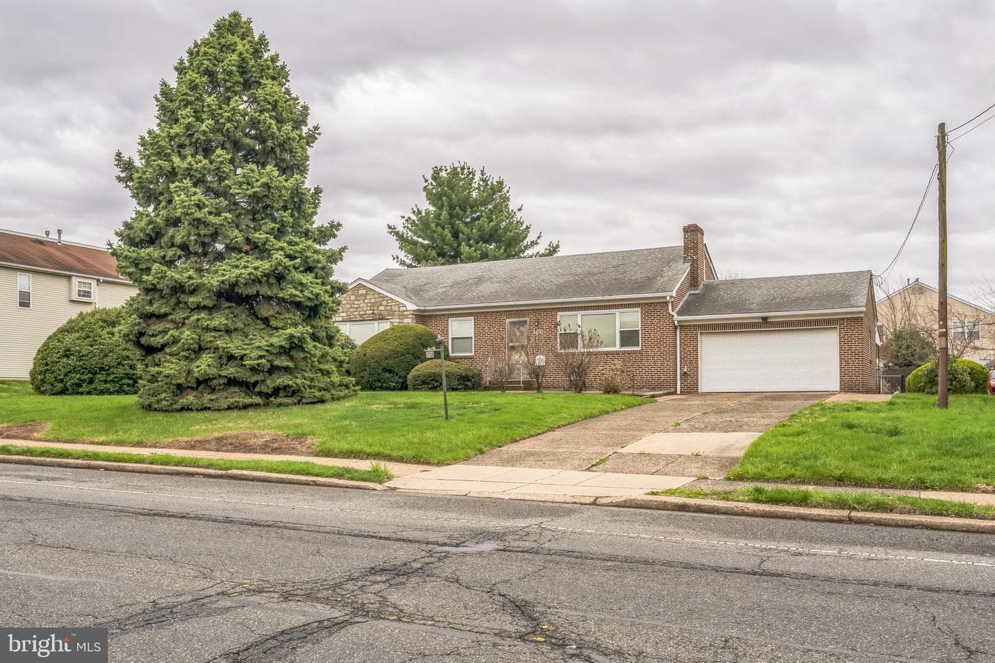1718 Rhawn Street photo 1