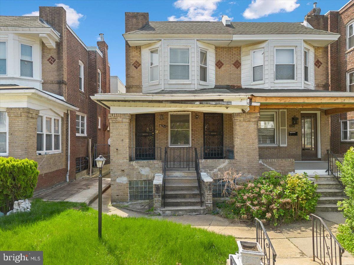 6124 Washington Avenue photo 1