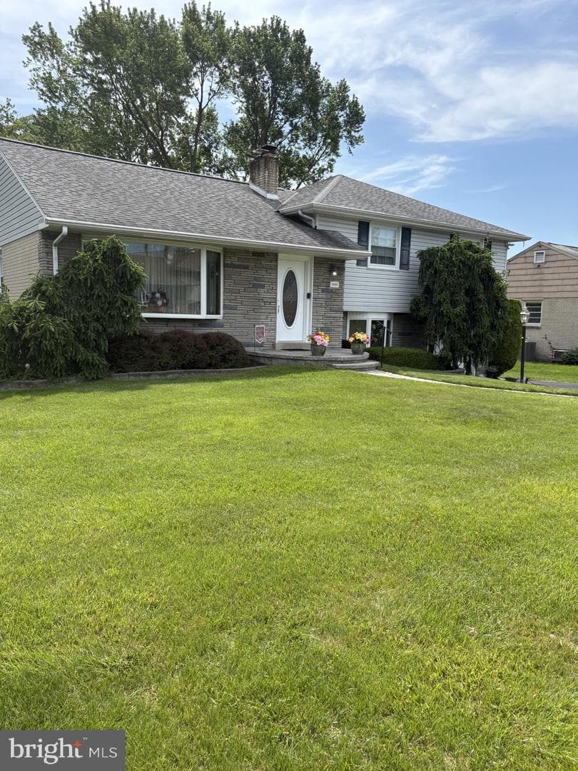 1011 Twist Road photo 1