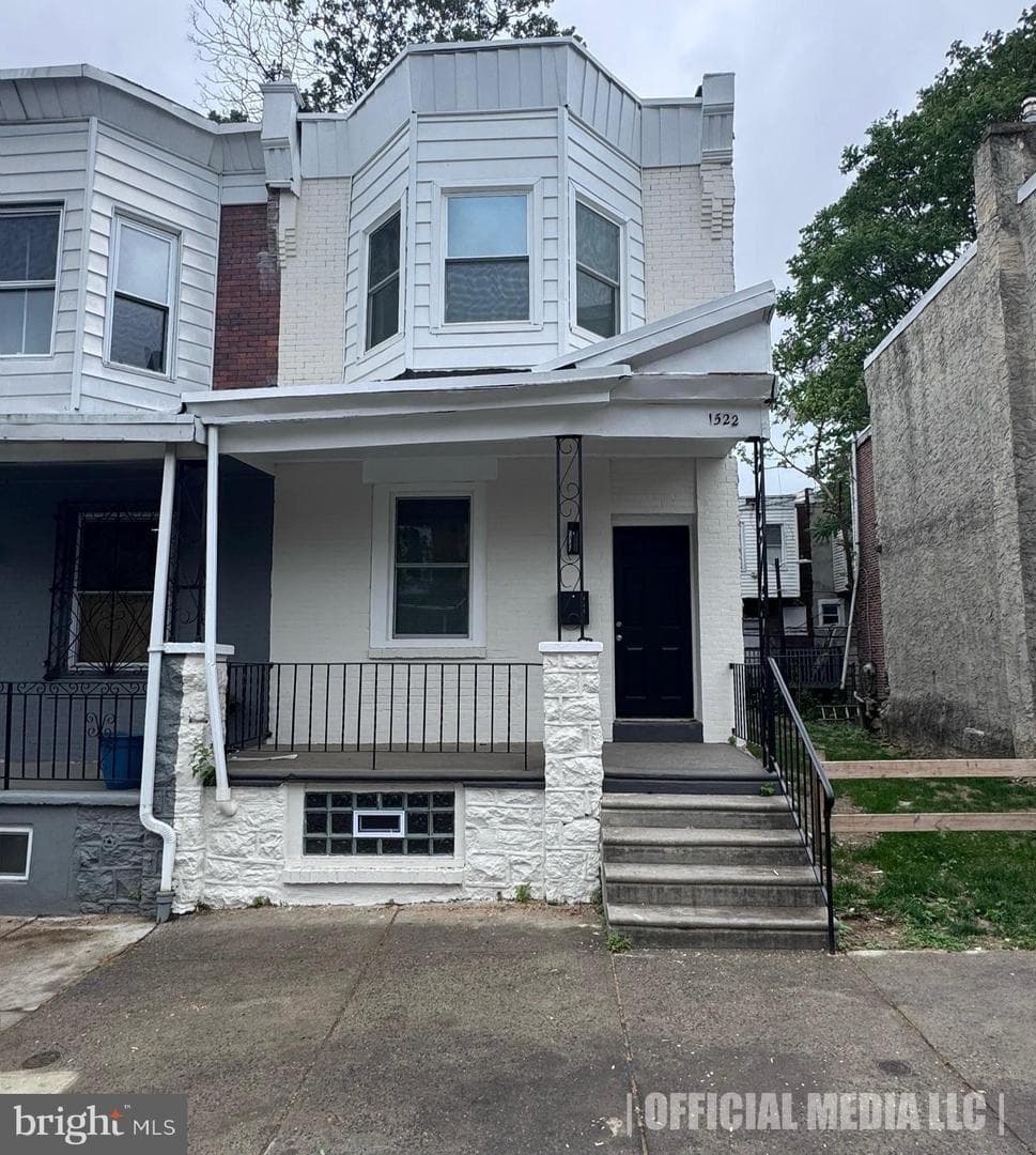 1522 S Lindenwood Street photo 1