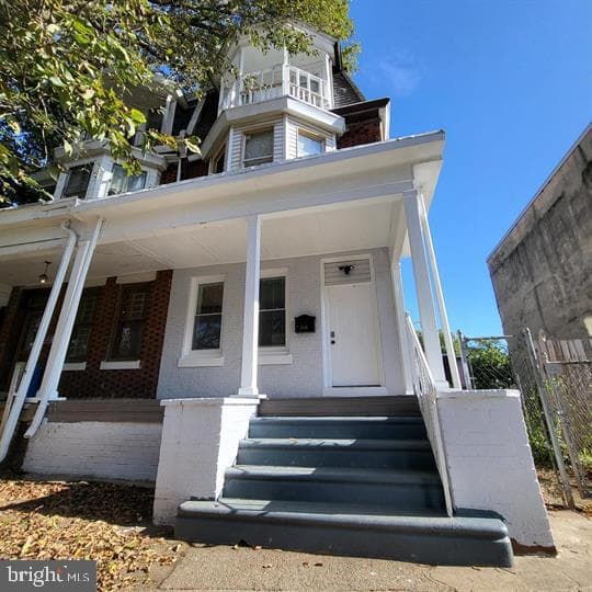 4551 Pulaski Avenue photo 1
