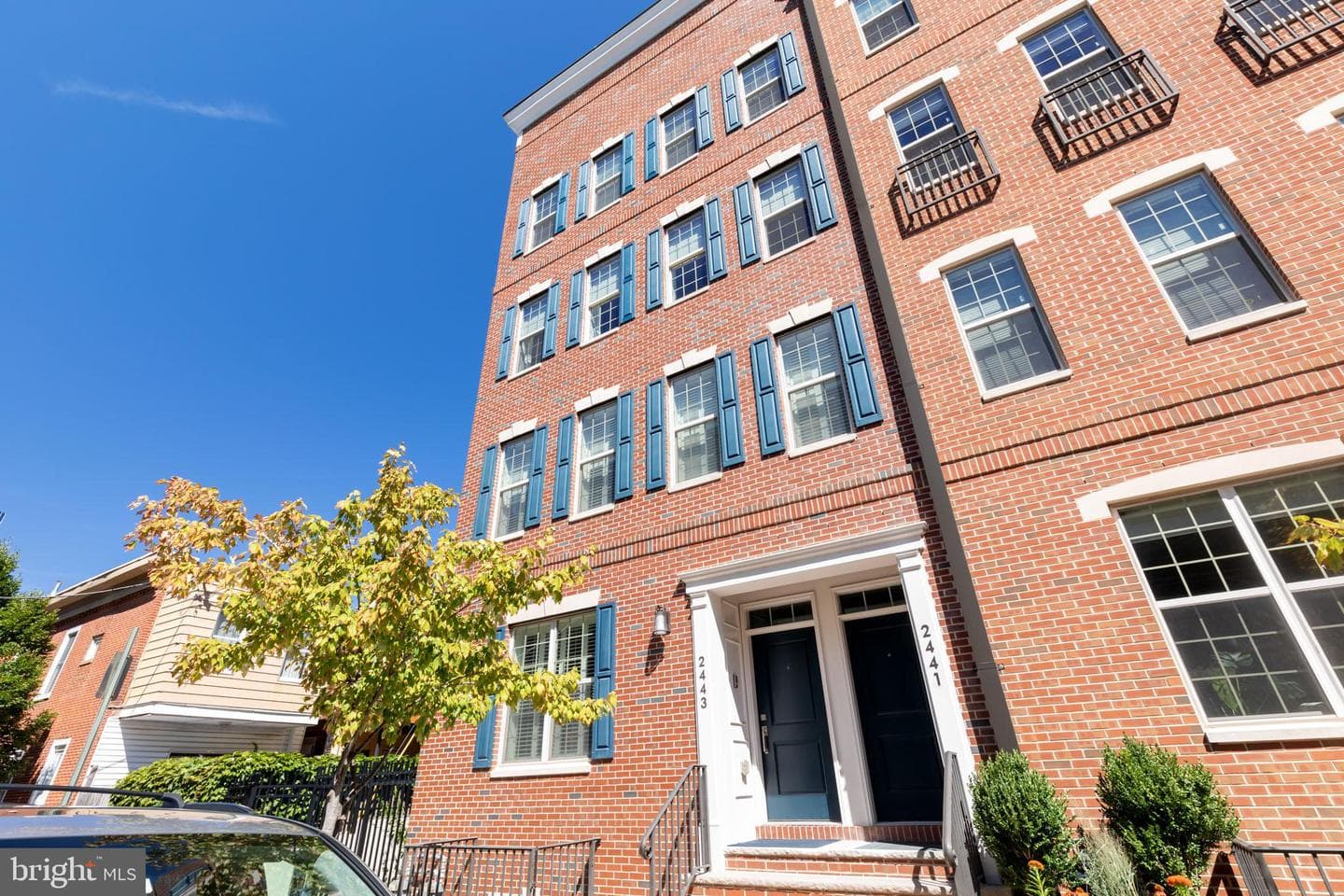 2443 Bainbridge Street photo 1