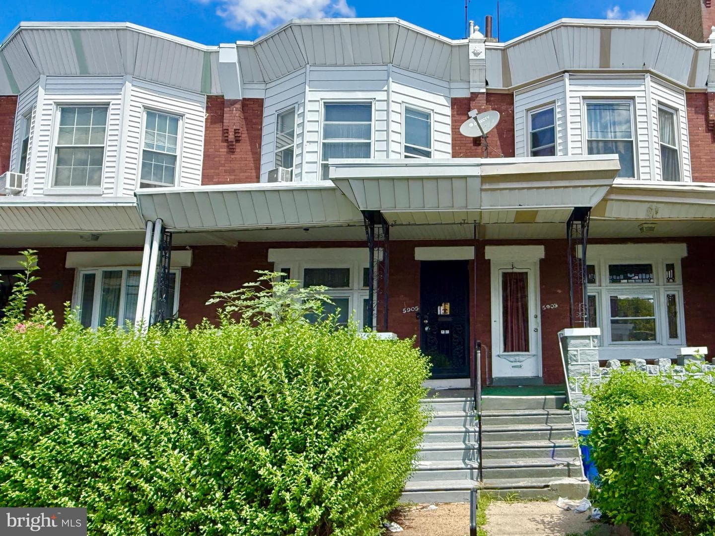 5905 Washington Avenue photo 1