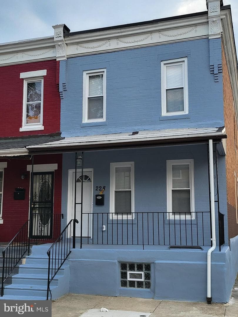 228 N Cecil Street photo 1