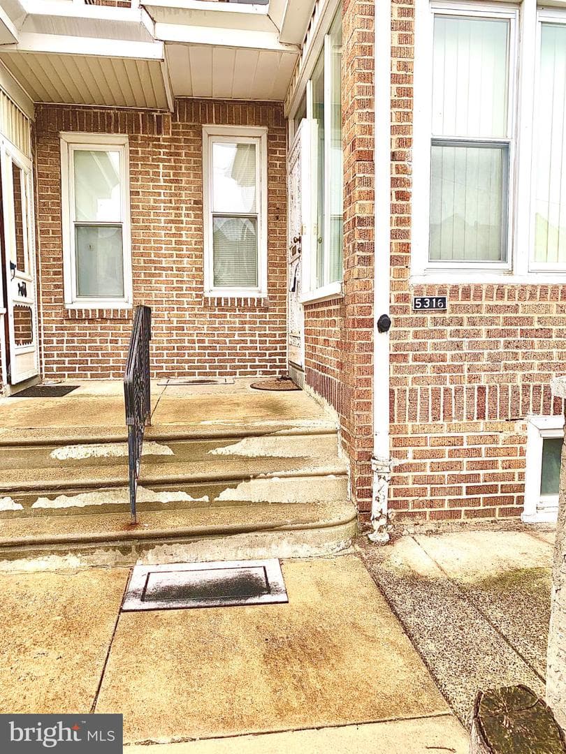 5316 W Berks Street photo 1