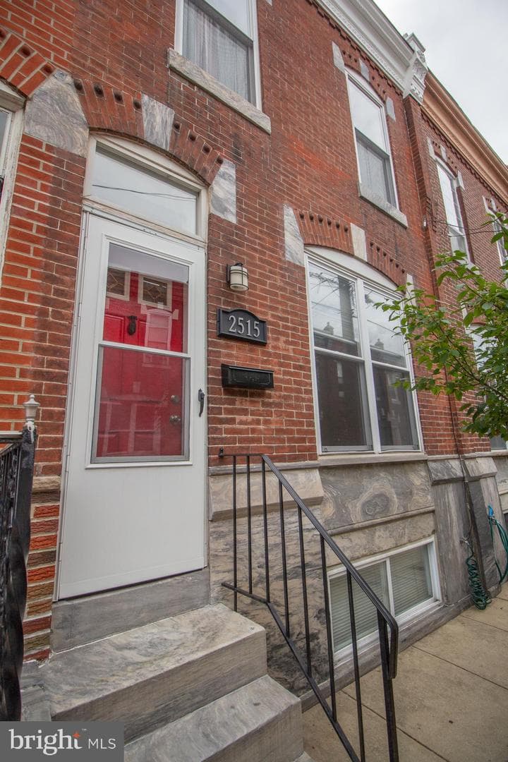 2515 S Hicks Street photo 1