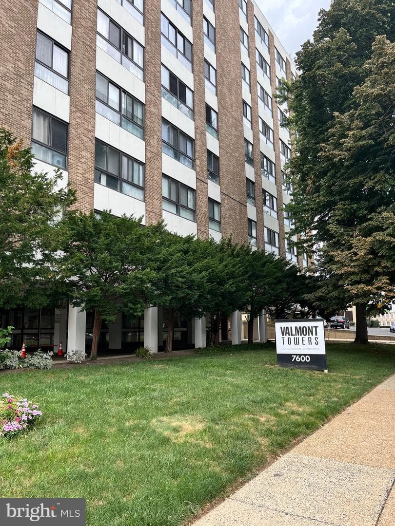 7600 E Roosevelt Boulevard #212 photo 1