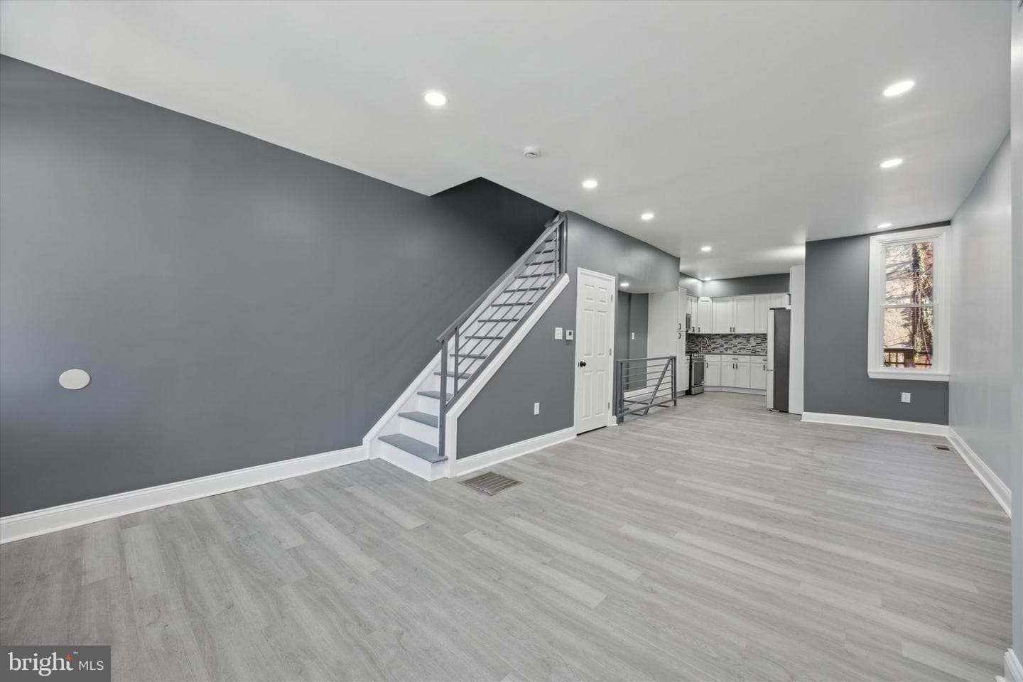 1829 S Alden Street photo 1