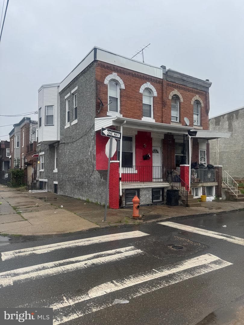 2101 S Cecil Street photo 1