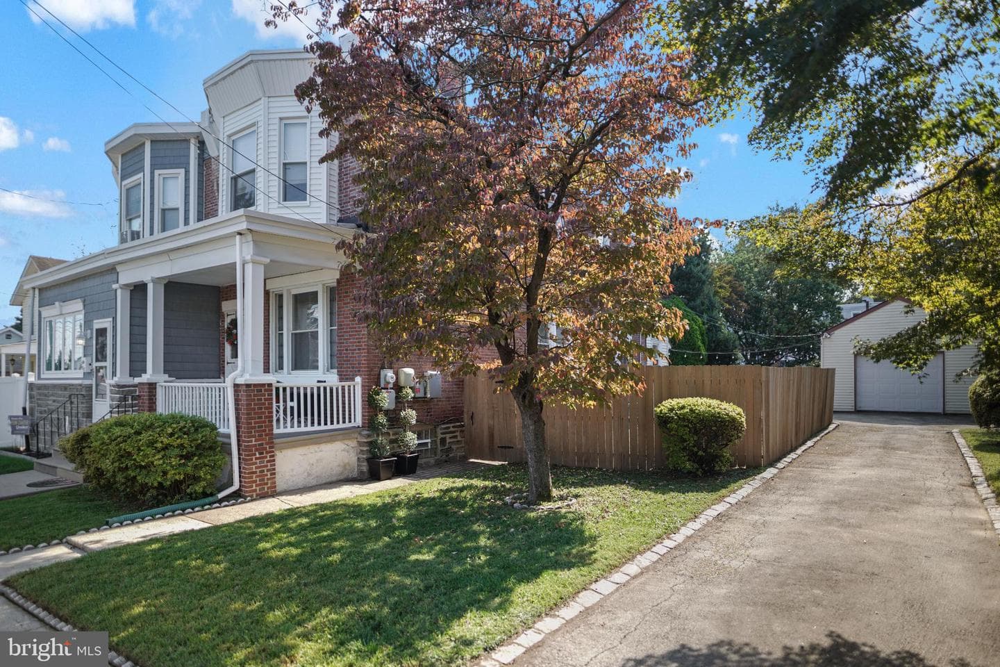 606 Solly Avenue photo 1