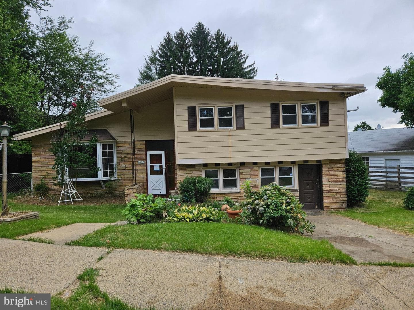 1603 Colima Road photo 1