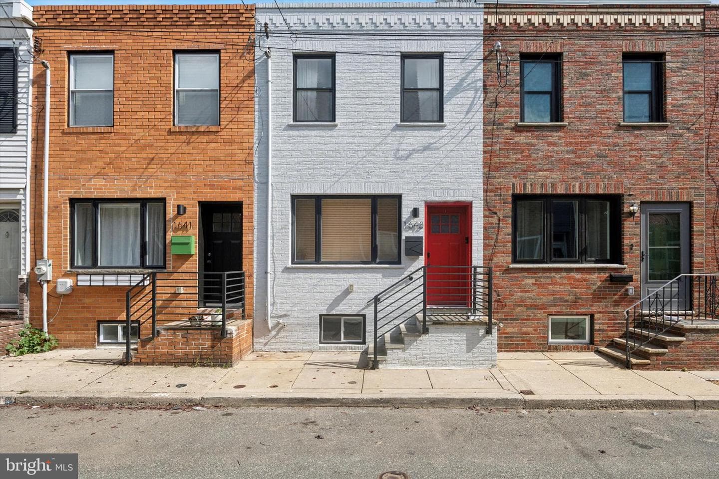 1643 S Iseminger Street photo 1