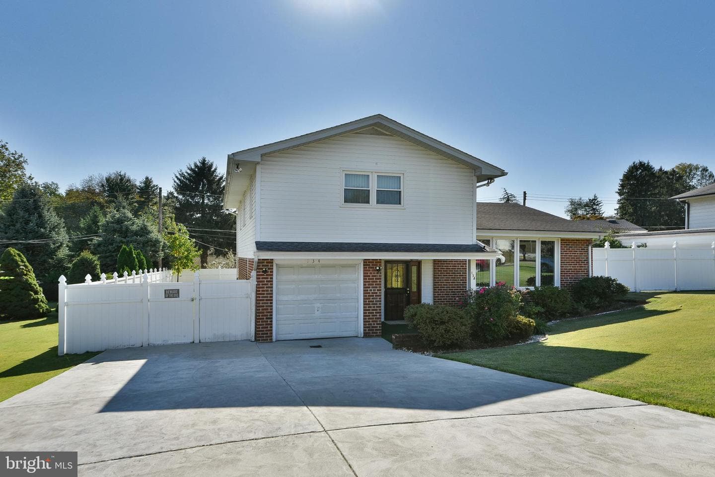 134 Alburger Avenue photo 1