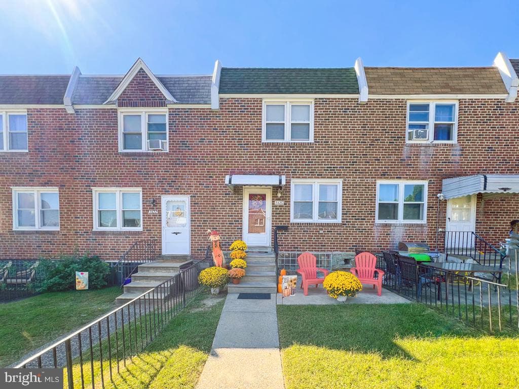 3420 Arthur Street photo 1