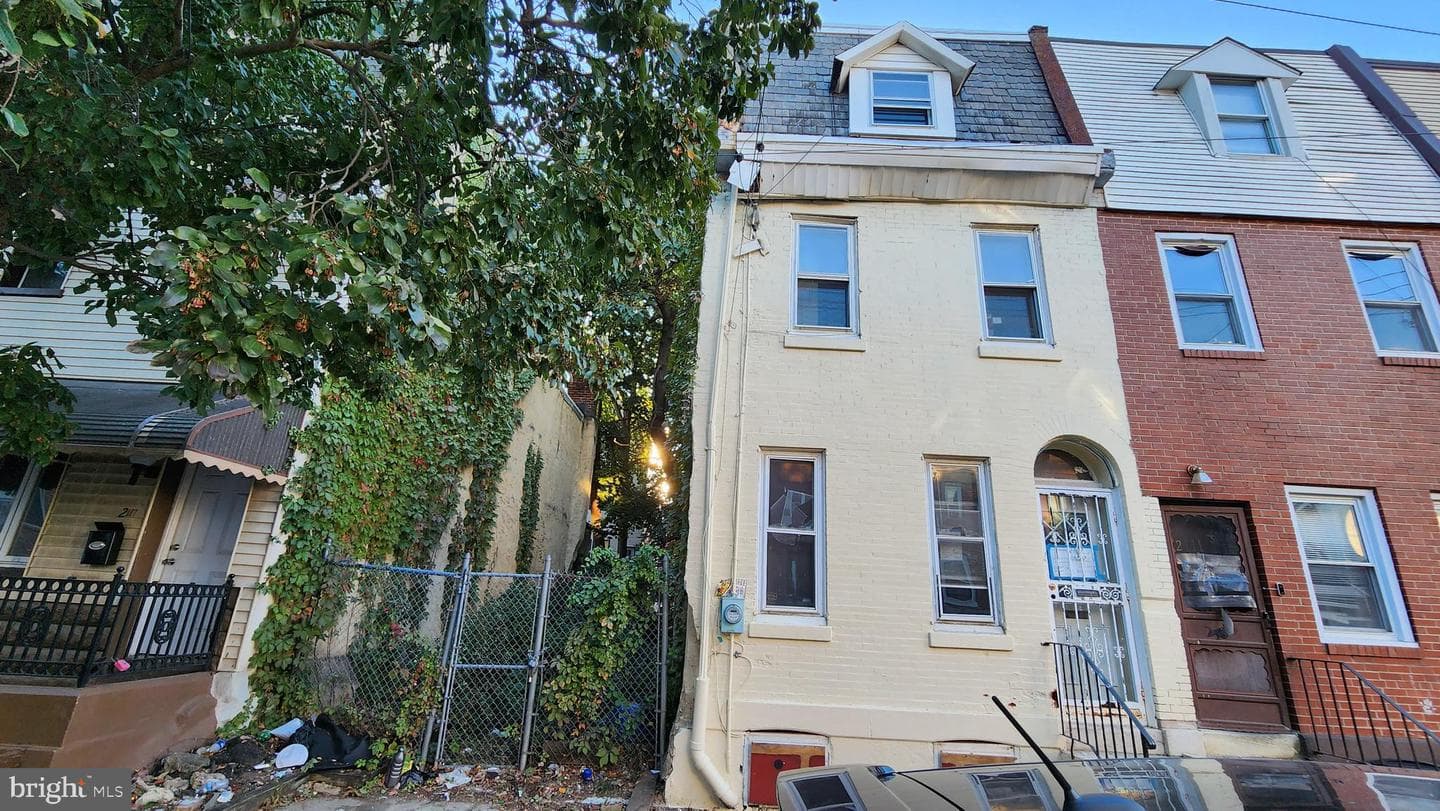 2113 N Franklin Street photo 1