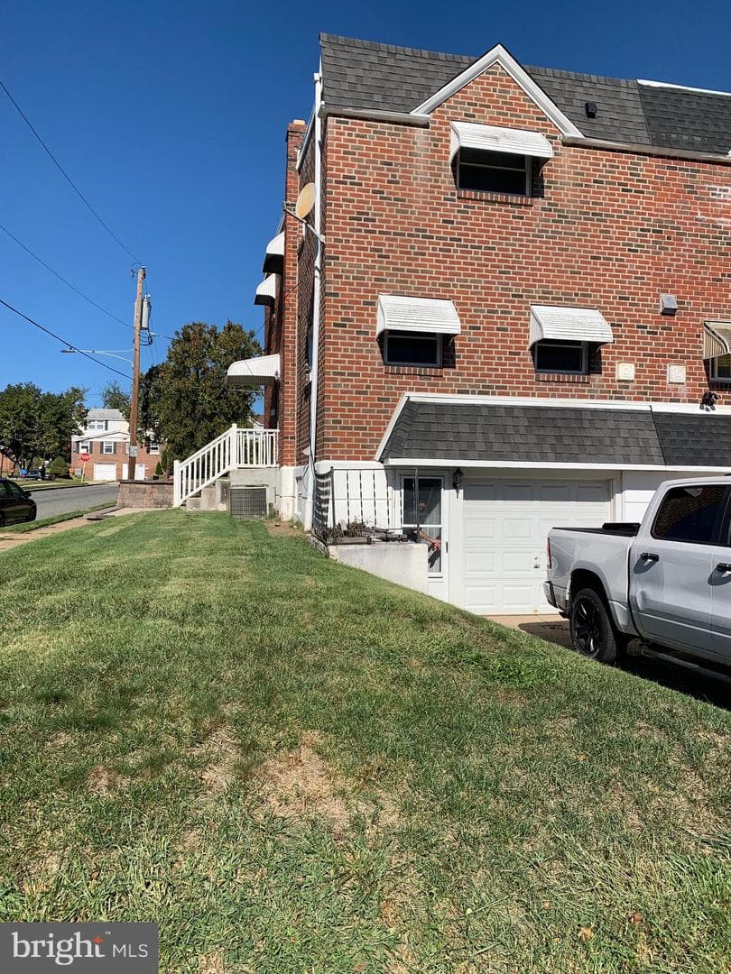 8800 Danbury Street photo 1