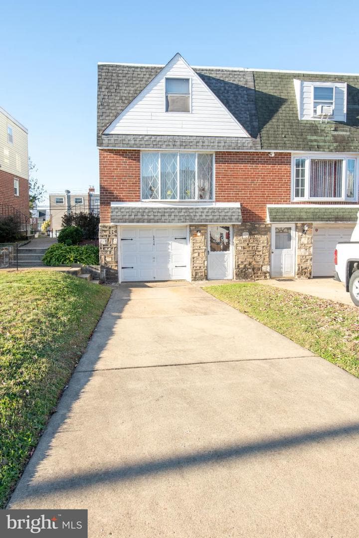 3414 Aubrey Avenue photo 1