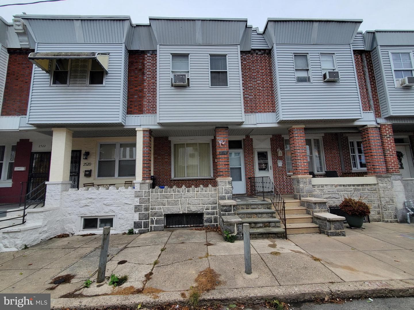 2518 S American Street photo 1