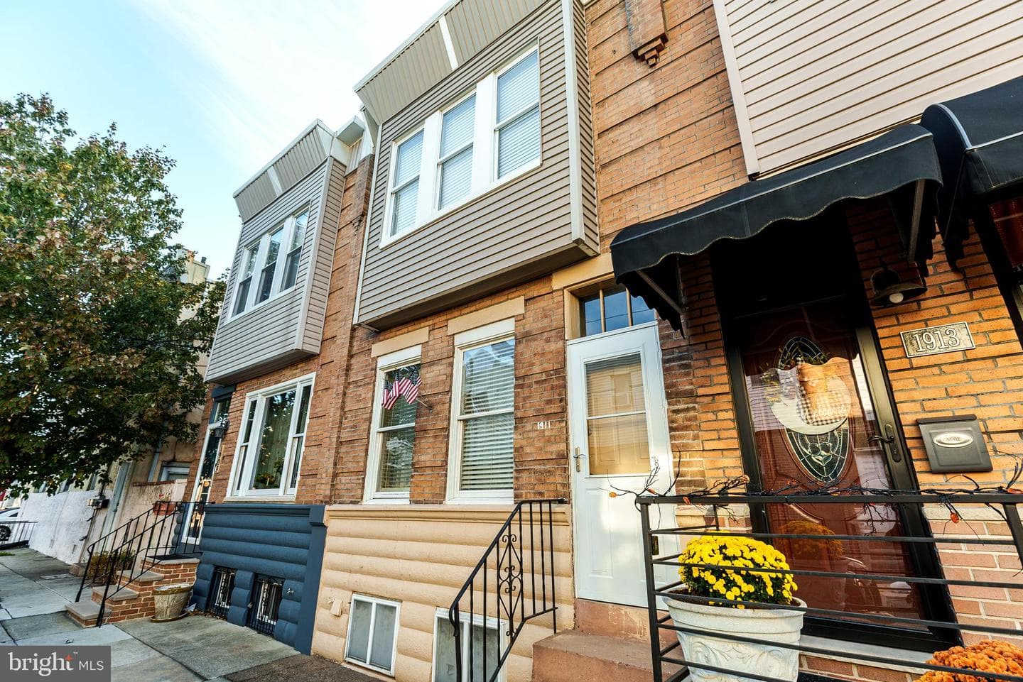 1911 S Galloway Street photo 1