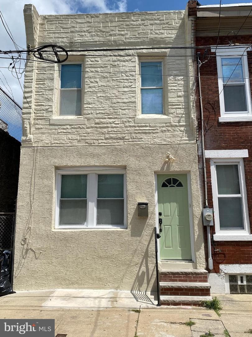 1945 Pierce Street photo 1