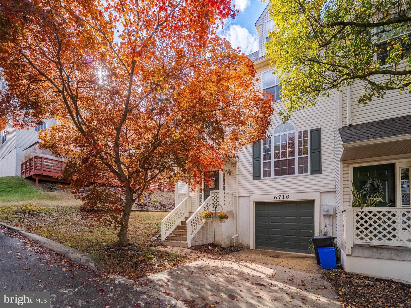 6710 Cinnamon Drive photo 1